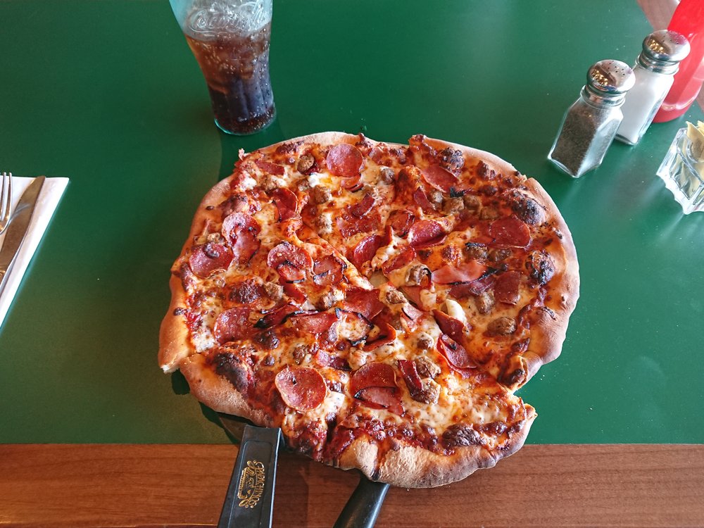 A very good pizza from the Golf Resort at Warner Springs.
