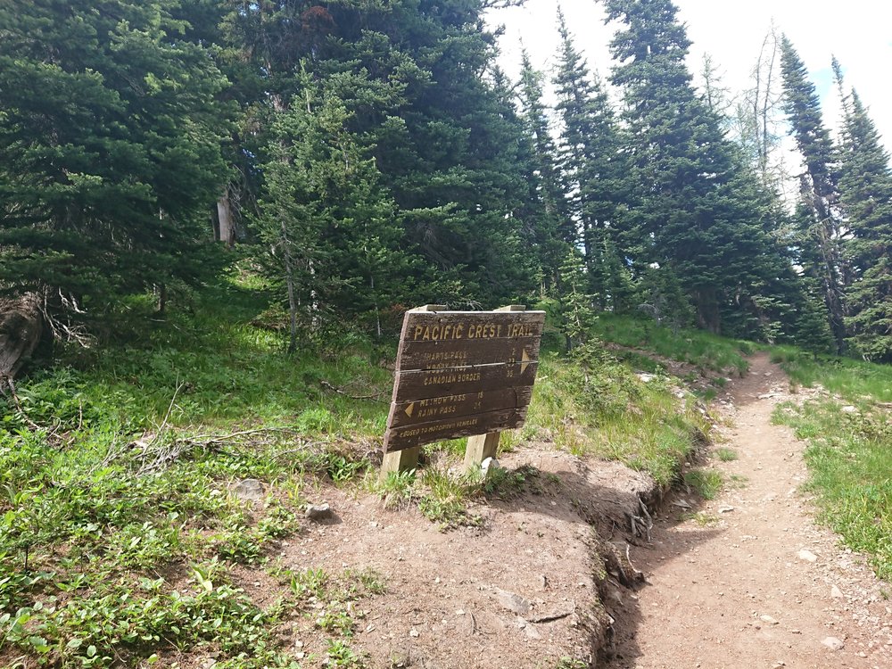One of the last signs on the trail showing the distance to the border